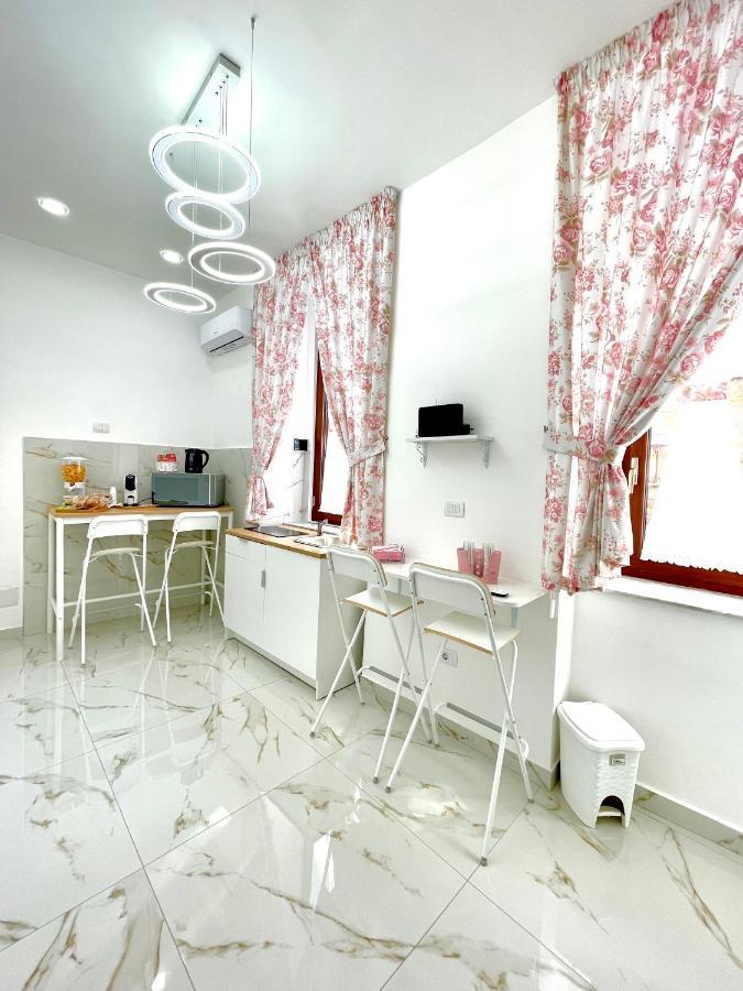 مبيت وإفطار نابولي Virgy House المظهر الخارجي الصورة