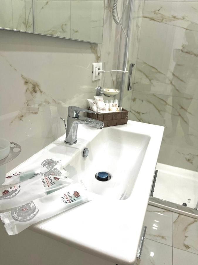 مبيت وإفطار نابولي Virgy House المظهر الخارجي الصورة