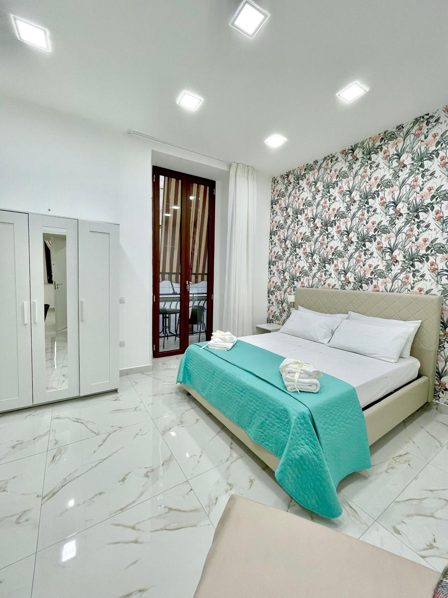 مبيت وإفطار نابولي Virgy House المظهر الخارجي الصورة